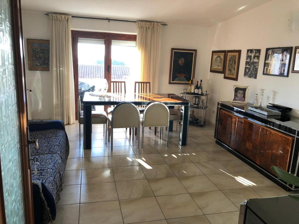 Casa Francesca Hotel Quartu Sant'Elena Eksteriør billede